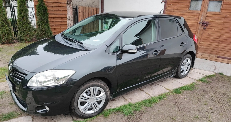 Toyota Auris cena 29900 przebieg: 158000, rok produkcji 2011 z Nidzica małe 466